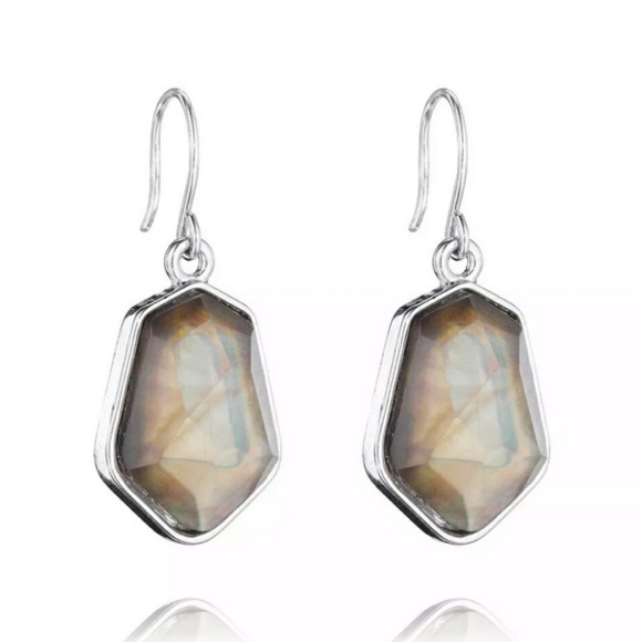 Chloe + Isabel Jewelry - Chloe + Isabel Ocean Lace Drop Earrings